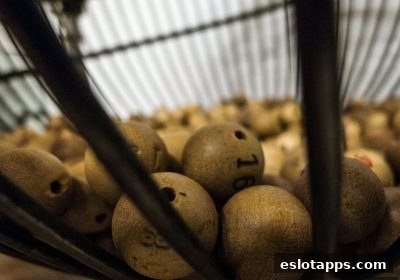 电子游戏软件玩家必读：幸运飞艇充值玩法全攻略与风险提示