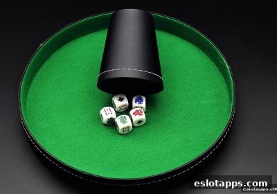 电子游戏软件：斗地主高手速成攻略，玩转棋牌对局
